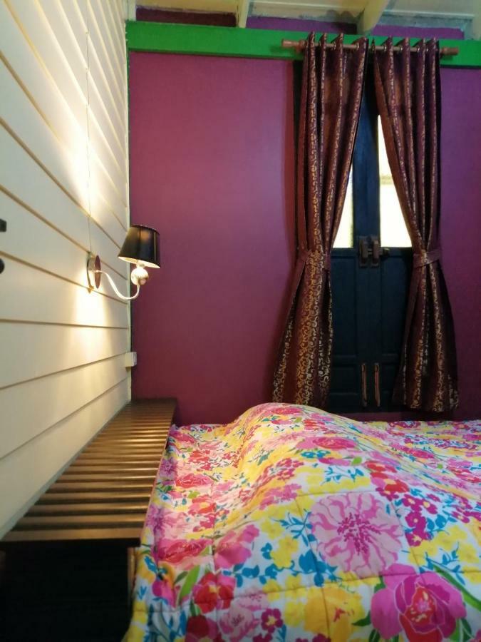 Baan Tepa Boutique House Bed and Breakfast Μπανγκόκ Εξωτερικό φωτογραφία