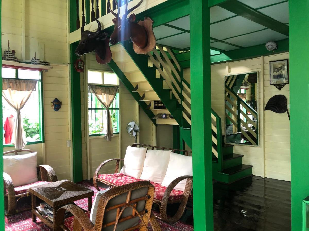 Baan Tepa Boutique House Bed and Breakfast Μπανγκόκ Εξωτερικό φωτογραφία